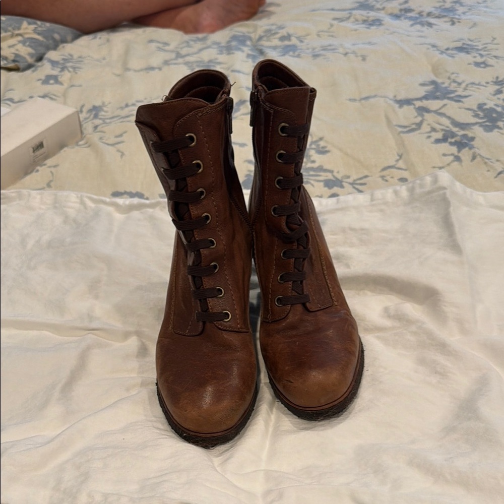 Stuart Weitzman Brown Leather Lace-Up Ankle Boots